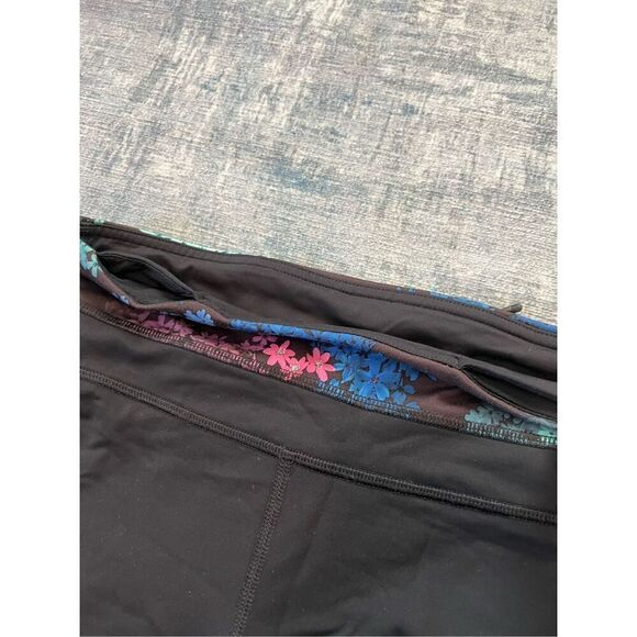 Lululemon Run: Inspire Crop II Black / Petal Pop Multi Size 6 - Picture 5 of 8